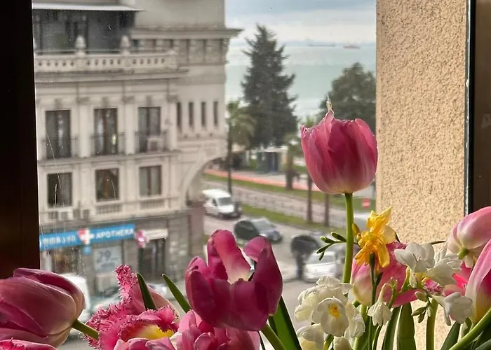 Apartment 2 Minutes From The Sea